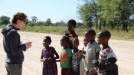 Ciekawi, pogodni tubylcy to reguła. Trudniej o stację benzynową - zdjęcie 8